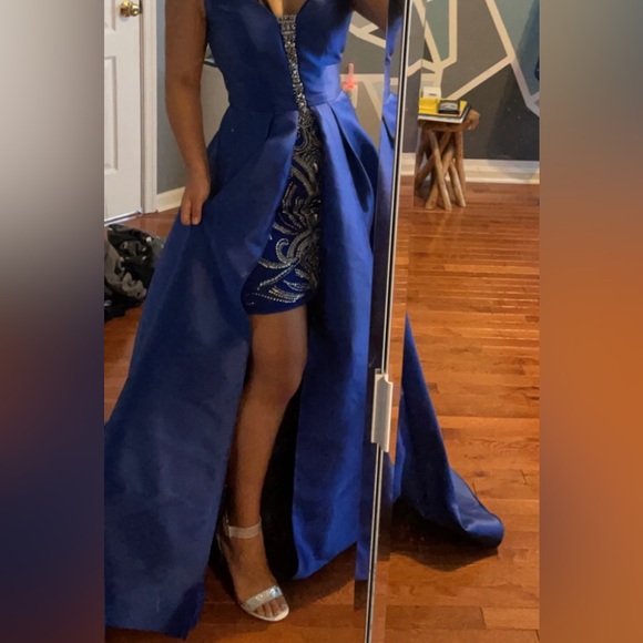 Gorgeous Royal Blue Prom Dress - Picture 1 of 6